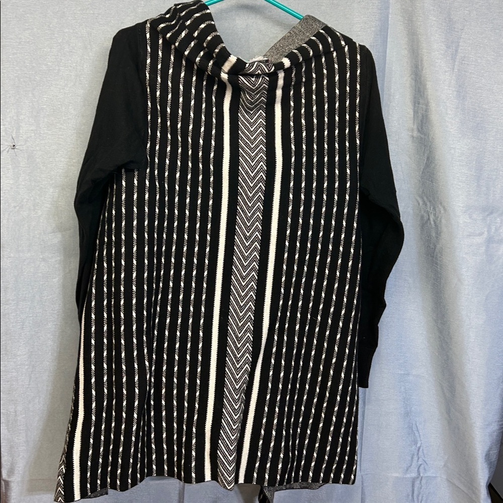 LANALEE Black and White Striped Cardigan - Picture 3 of 4